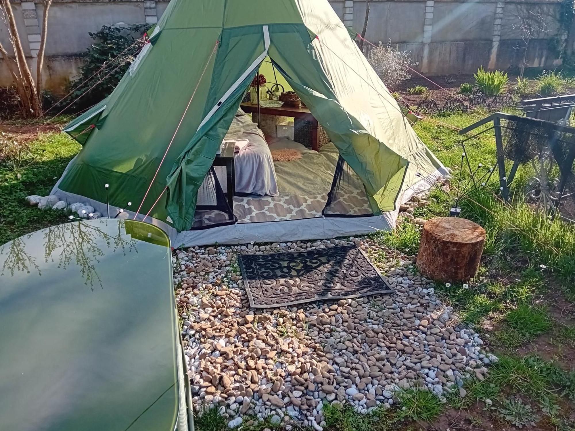 Indian Tent Tipi In Shared Lot And Shared Bathroom Mrse 외부 사진