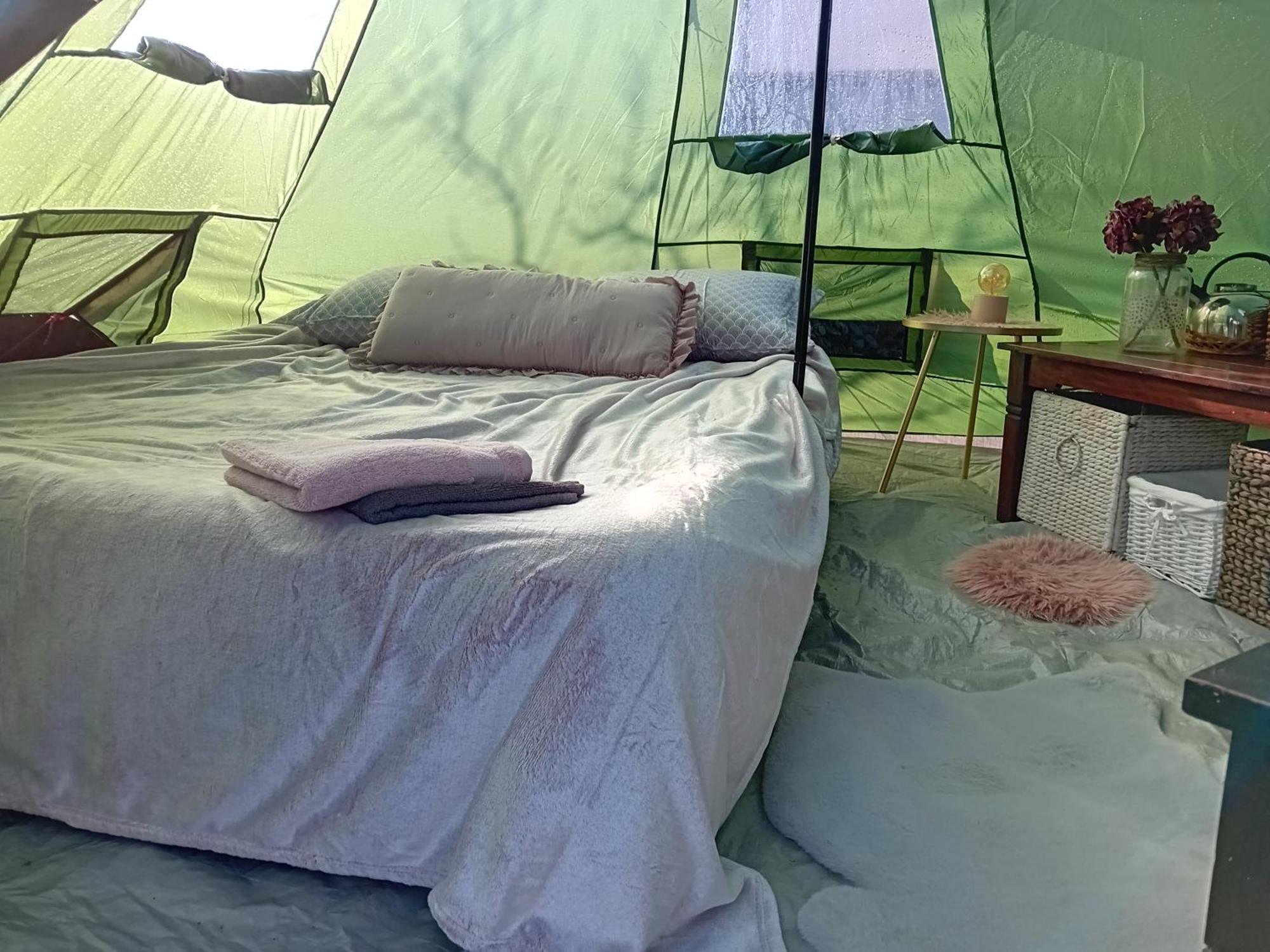 Indian Tent Tipi In Shared Lot And Shared Bathroom Mrse 외부 사진