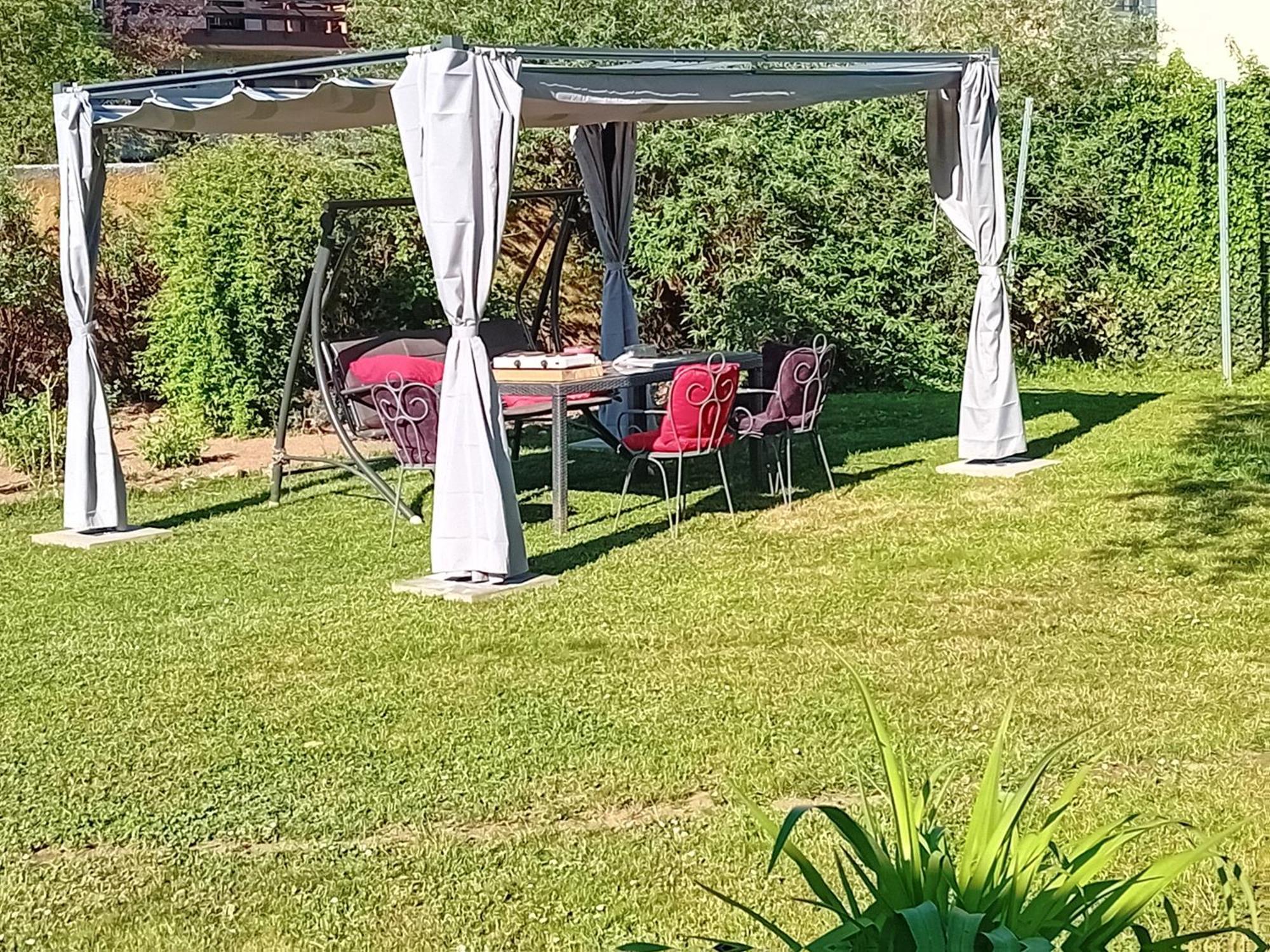 Indian Tent Tipi In Shared Lot And Shared Bathroom Mrse 외부 사진